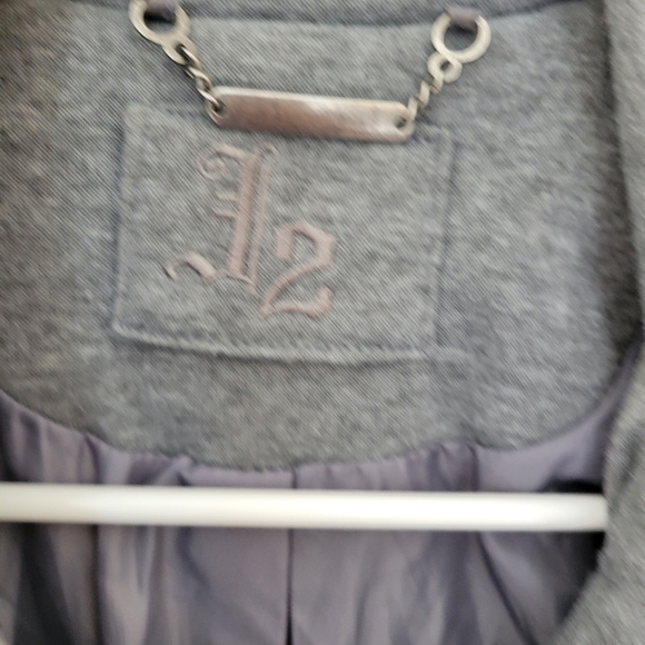 Joujou Short Belted Trench Coat, Size Medium - Picture 3 of 4